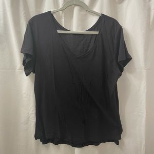 Lululemon black vneck tshirt